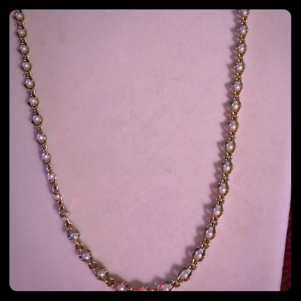 💛Faux Pearl Gold Necklace💛